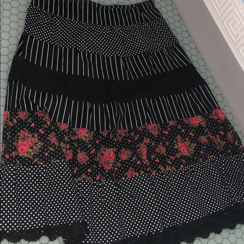 Candies 3/4 skirt Trimmed in black Lace